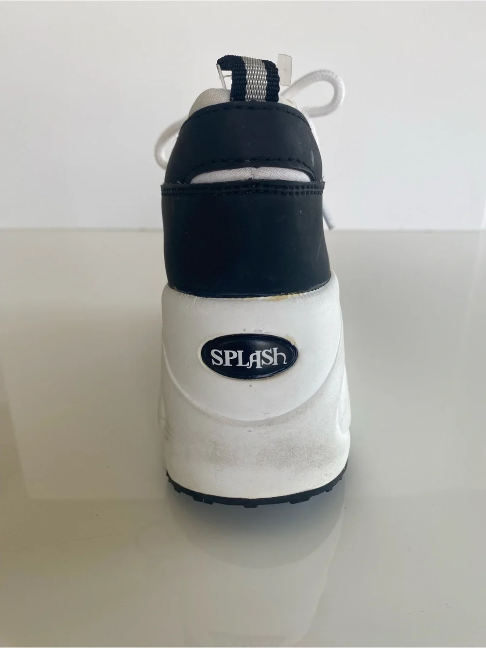 Rare Vintage Y2K Splash Platform Sneakers 8 Black & White